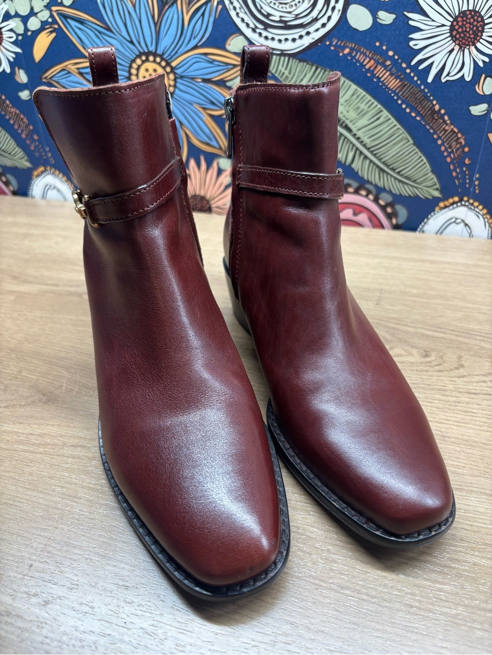 Sam Edelman Women’s Burgundy Leather Gold Hardware Brawley Ankle Boots Size 5
